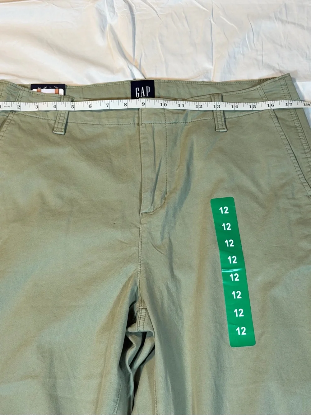 GAP Girlfriend Chino Pants 12 NWT Khaki Mid Rise Straight Leg Sage Olive Green